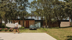 Loredo House NAVC01 / Zooco Estudio
