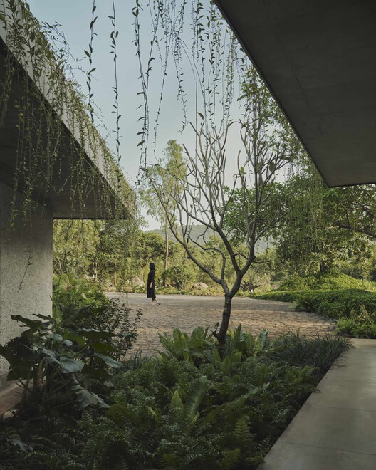 Lake House / Mazumdar Bravo Lake House / Mazumdar Bravo - Image 8 of 20