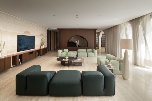 Shell House / Alhumaidhi Architects Shell House / Alhumaidhi Architects - Interior Photography, Living Room, Sofa, Chair