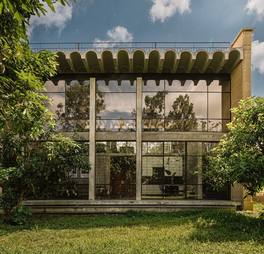 The Matchbox House / STAPATI The Matchbox House / STAPATI - Exterior Photography, Wood, Glass, Garden, Balcony