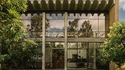 The Matchbox House / STAPATI