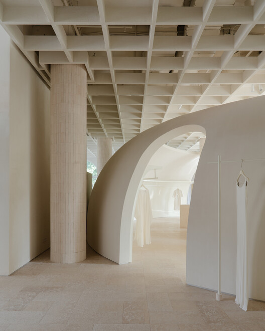 Messa House / UP2DATE architects Messa House / UP2DATE architects - Image 3 of 25