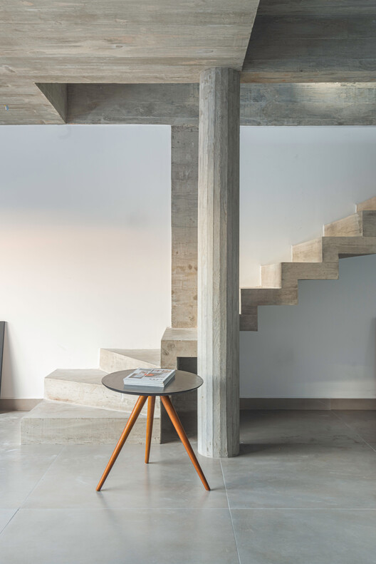 Casas TT / PJV Arquitetura - Fotografía interior, Escaleras, Concreto