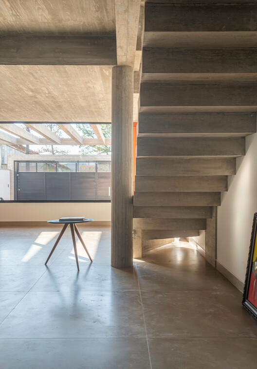 Casas TT / PJV Arquitetura - Fotografía interior, Madera, Escaleras, Fijación Vigas