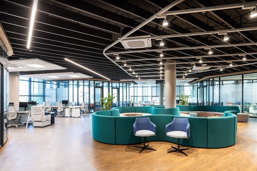 Centro Administrativo Sicredi das Culturas / DA | Departamento de Arquitetura - Fotografia de Interiores, Sala de Estar, Vidro, Cadeira