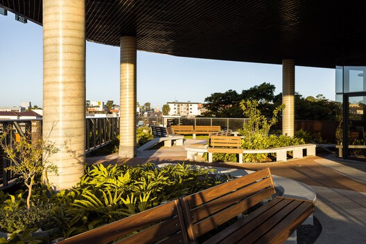 Centro Administrativo Sicredi das Culturas / DA | Departamento de Arquitetura - Fotografia de Exterior, Pilar