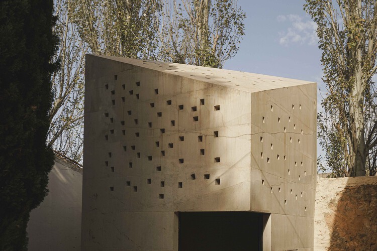 Panteón de Requena / Estudio Belen Ilarri - Figura 5 de 10