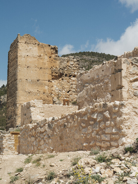 Chera Castle / Belen Ilarri Studio Chera Castle / Belen Ilarri Studio - Image 18 of 30