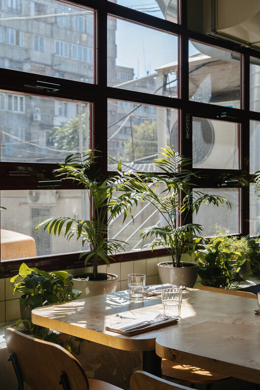 Niko Restaurant / Gaya Sofoyan Niko Restaurant / Gaya Sofoyan - Interior Photography, Lighting, Glass, Chair