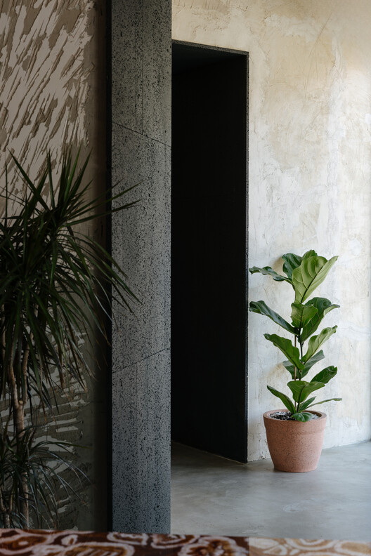 Niko Restaurant / Gaya Sofoyan Niko Restaurant / Gaya Sofoyan - Interior Photography, Concrete