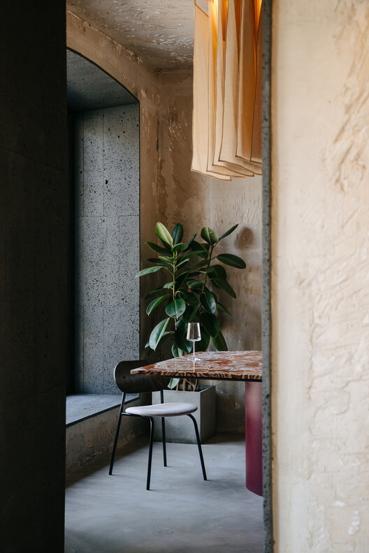Niko Restaurant / Gaya Sofoyan Niko Restaurant / Gaya Sofoyan - Interior Photography, Concrete