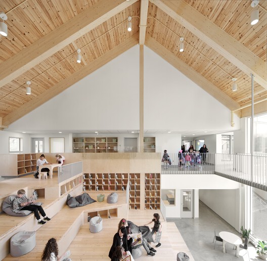 École de l’Étincelle – Lab École Saguenay / Agence Spatiale - Interior Photography, Wood