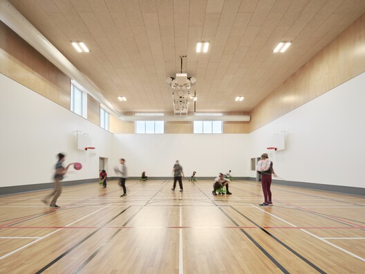 École de l’Étincelle – Lab École Saguenay / Agence Spatiale - Interior Photography, Wood