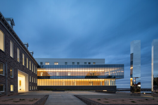 Roberval Courthouse / Groupe A - Exterior Photography