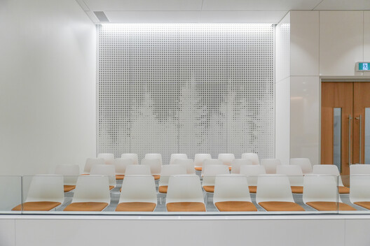 Roberval Courthouse / Groupe A - Interior Photography, Chair