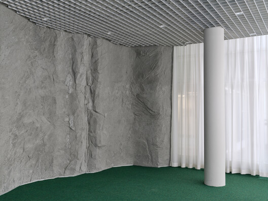 The Future Office - Holcim HQ / Beyond Space + Fritschi Beis Architektur The Future Office - Holcim HQ / Beyond Space + Fritschi Beis Architektur - Image 10 of 22