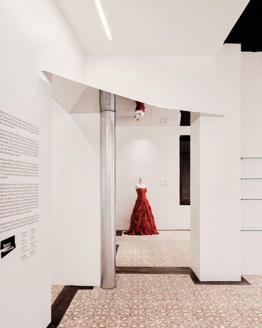 Museum of Broken Relationships - Chiang Mai / STA - Interior Photography