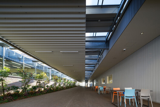 Imabari Shipbuilding Marugame Office / Yano Aoyama Architecture Design Imabari Shipbuilding Marugame Office / Yano Aoyama Architecture Design - Interior Photography, Steel