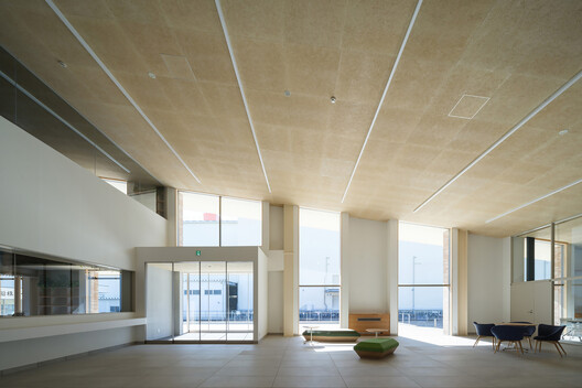 Imabari Shipbuilding Marugame Office / Yano Aoyama Architecture Design Imabari Shipbuilding Marugame Office / Yano Aoyama Architecture Design - Interior Photography, Kitchen, Wood, Glass