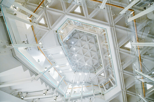 Beyond Imported Icons: Tao Ho and a Local Modernism for Hong Kong Beyond Imported Icons: Tao Ho and a Local Modernism for Hong Kong - Image 10 of 19