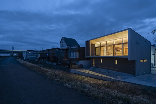 The House That Creates a View / studioSHUWARI Inc. - Exterior Photography