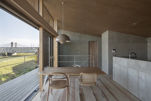 The House That Creates a View / studioSHUWARI Inc. - Image 2 of 30