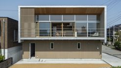 The House That Creates a View / studioSHUWARI Inc.