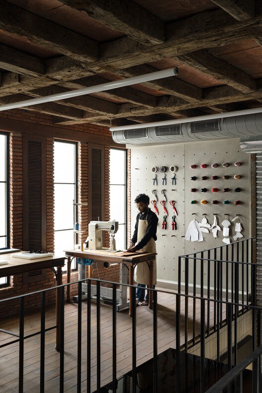 Gully Labs Sceaker Store / The Melange Studio - Interior Photography