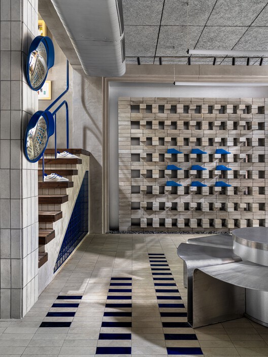 Gully Labs Sceaker Store / The Melange Studio - Image 8 of 28