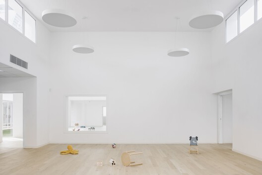 New Nursery School on Via dell’Acquamarina / LERUA Studio New Nursery School on Via dell’Acquamarina / LERUA Studio - Interior Photography, Wood