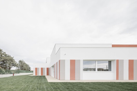 New Nursery School on Via dell’Acquamarina / LERUA Studio New Nursery School on Via dell’Acquamarina / LERUA Studio - Exterior Photography