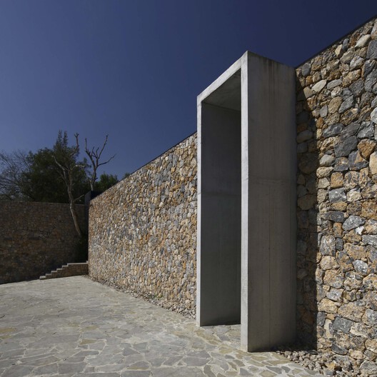 House in Santiago / S-AR - Image 15 of 22