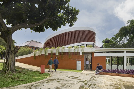 Al-Iqtishad Mushola / CREM Paragon x KIND - Exterior Photography