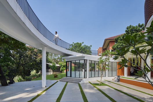 Al-Iqtishad Mushola / CREM Paragon x KIND - Image 3 of 29