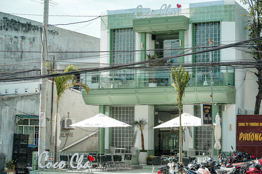 Everyday Heritage: 10 Vietnamese Coffee Shops Reviving Small-Scale Traditional Buildings Everyday Heritage: 10 Vietnamese Coffee Shops Reviving Small-Scale Traditional Buildings - Image 11 of 29