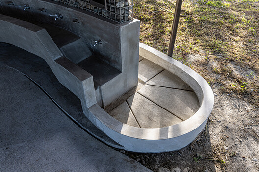 Tie-Ma Cycling Station at Dapo Pond / Studio APL + Lin Ko-Fang Architects  - Image 10 of 18