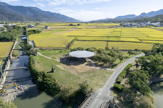 Tie-Ma Cycling Station at Dapo Pond / Studio APL + Lin Ko-Fang Architects  - Image 13 of 18