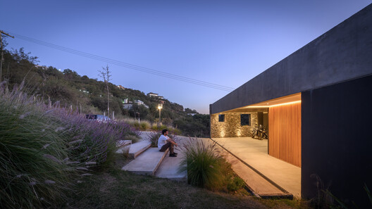 Two Walls House / SET Arq Two Walls House / SET Arq - Image 13 of 20