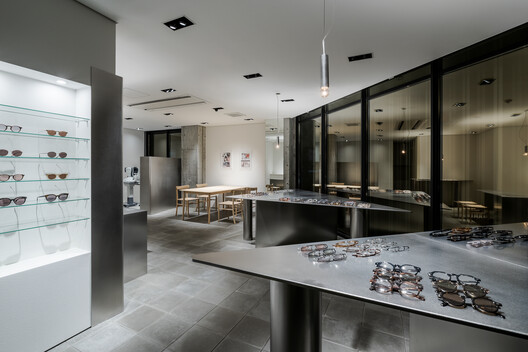 ASHIYA OPTICAL STORE / RID Co., Ltd. ASHIYA OPTICAL STORE / RID Co., Ltd. - Image 2 of 16