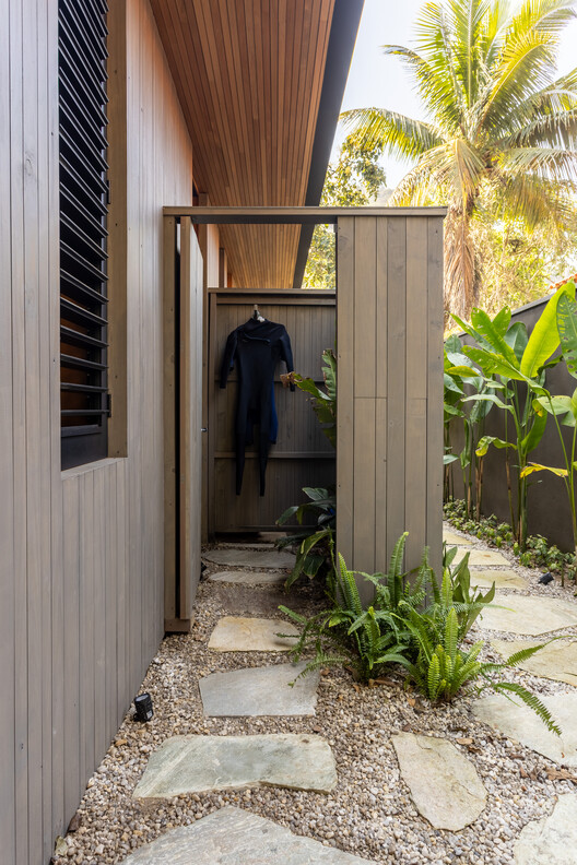 JV Residence / Pitta Arquitetura JV Residence / Pitta Arquitetura - Interior Photography, Closet, Wood, Concrete