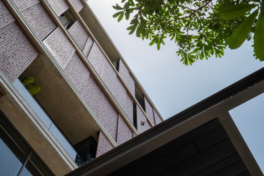 The Light and Black Workplace / MODO Designs The Light and Black Workplace / MODO Designs - Image 33 of 36