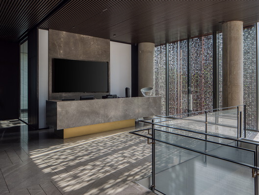 The Light and Black Workplace / MODO Designs The Light and Black Workplace / MODO Designs - Interior Photography, Glass, Chair