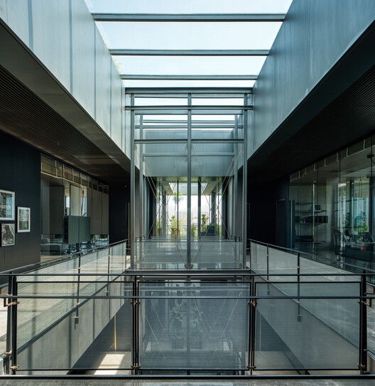 The Light and Black Workplace / MODO Designs The Light and Black Workplace / MODO Designs - Image 18 of 36