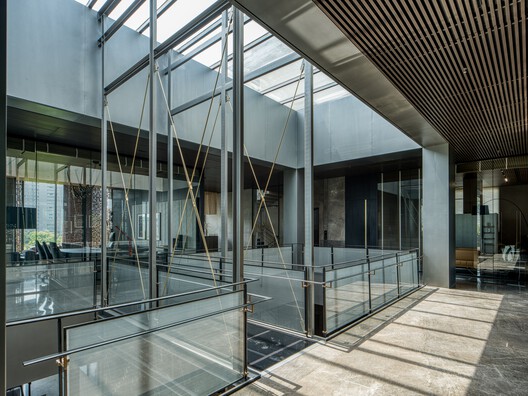 The Light and Black Workplace / MODO Designs The Light and Black Workplace / MODO Designs - Image 4 of 36