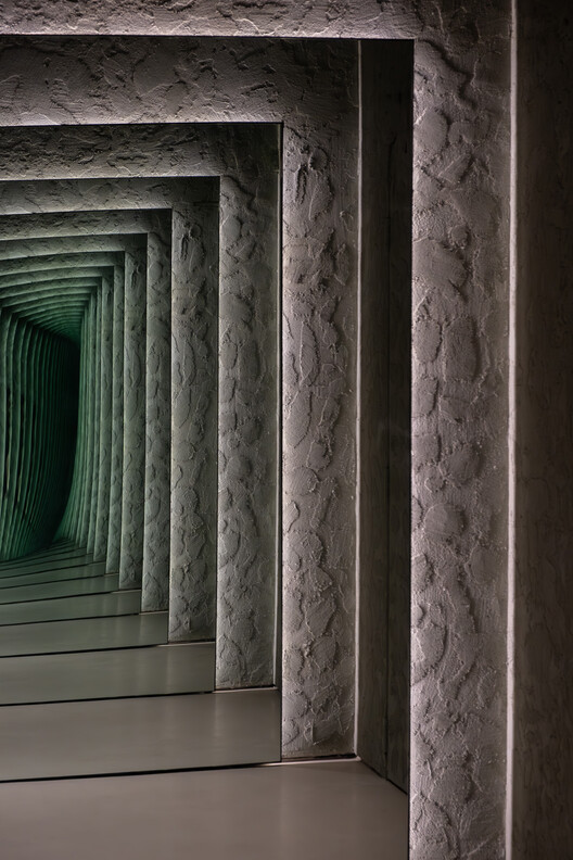 Send Location Flagship Store / MEAN* (Middle East Architecture Network) - Image 15 of 24