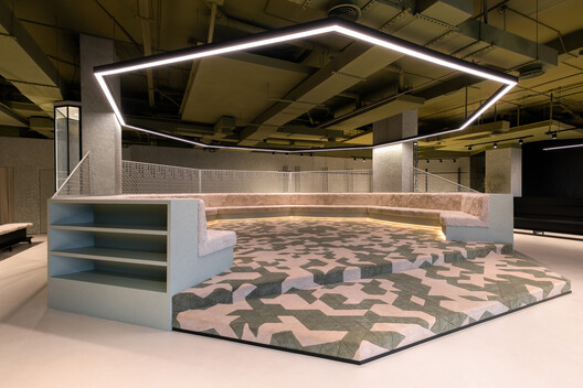 Send Location Flagship Store / MEAN* (Middle East Architecture Network) - Image 6 of 24