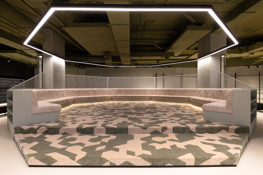 Send Location Flagship Store / MEAN* (Middle East Architecture Network) - Image 1 of 24