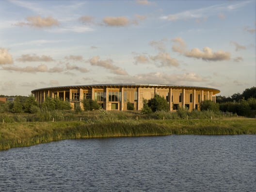 The Crafts College / Dorte Mandrup