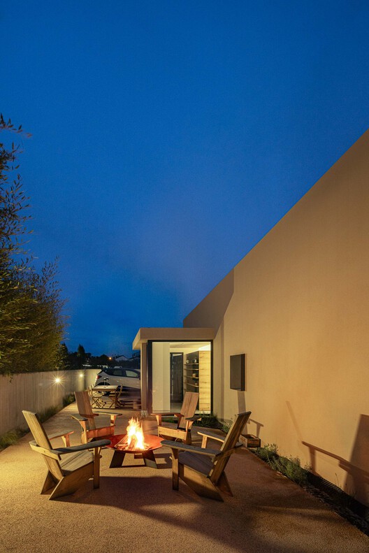 Casinha da Melroeira / Filipe Saraiva Casinha da Melroeira / Filipe Saraiva - Exterior Photography, Chair, Patio, Courtyard