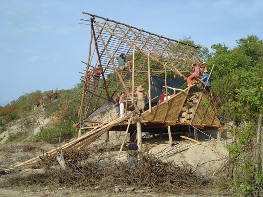 Legacy in Matter: Material Traditions in South American Architecture - Image 8 of 17
